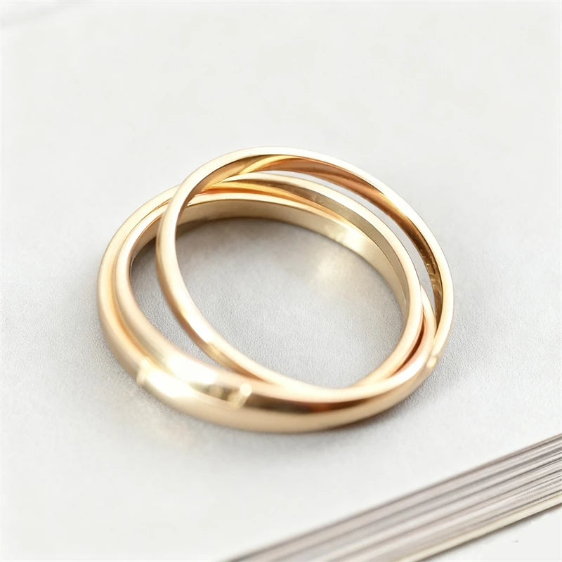 Elegant Triple Interlocking Ring – Stackable Three-Layer Statement Band for Women