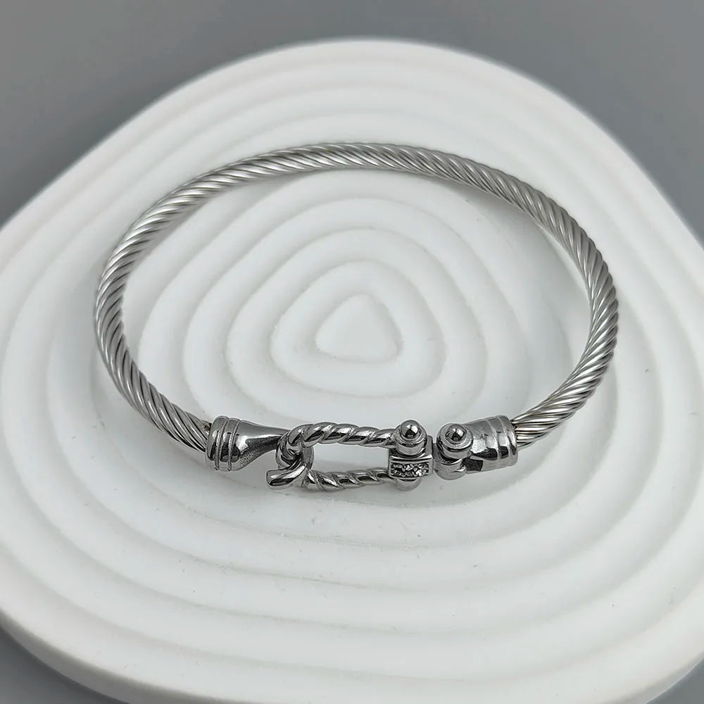 New steel wire button pattern horseshoe