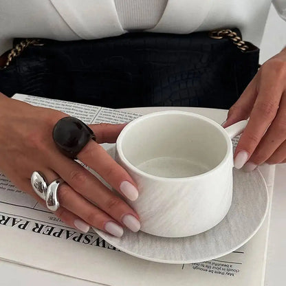 Women's Retro Chunky Resin Ring – Wide Water Drop Design (Punk Aesthetic)