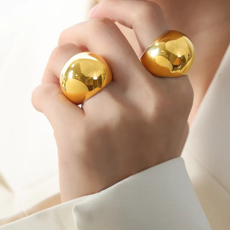 Oval Chunky Statement Ring in 18K Gold Stainless Steel