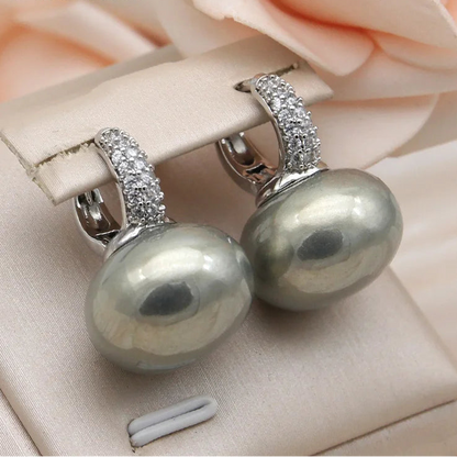 Bread Pearl Dangle Earrings – Elegant Round Drop Design