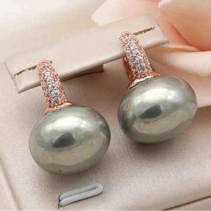 Bread Pearl Dangle Earrings – Elegant Round Drop Design